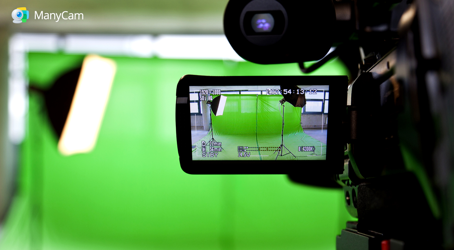 How to Use Chroma Key and Why it Can Be Your Live Stream's Secret Weapon -  ManyCam Blog ManyCam Blog
